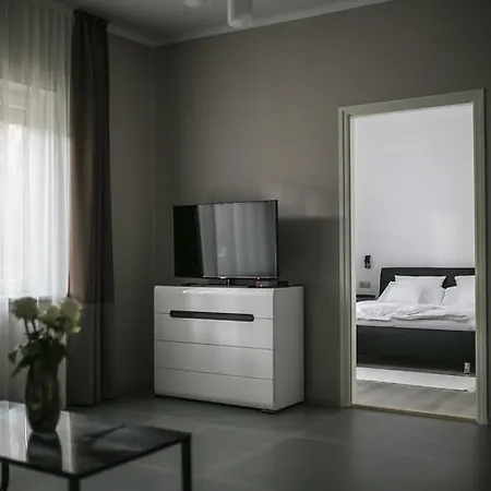 Jazmin Apartment Mako